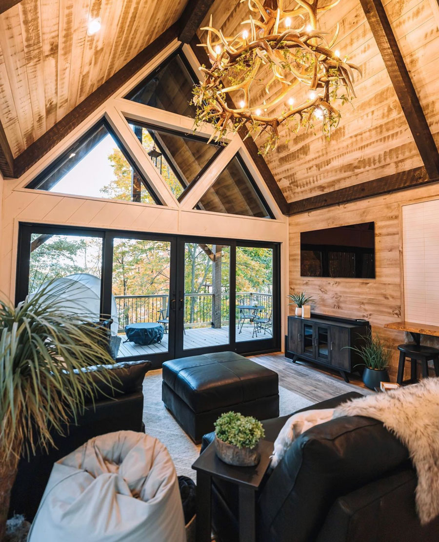 Treehouse getaway dream home living room