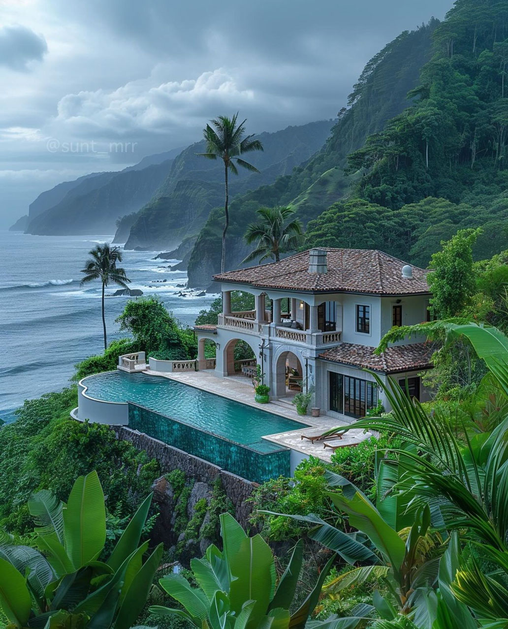 Swimming-Pool-with-Large-home